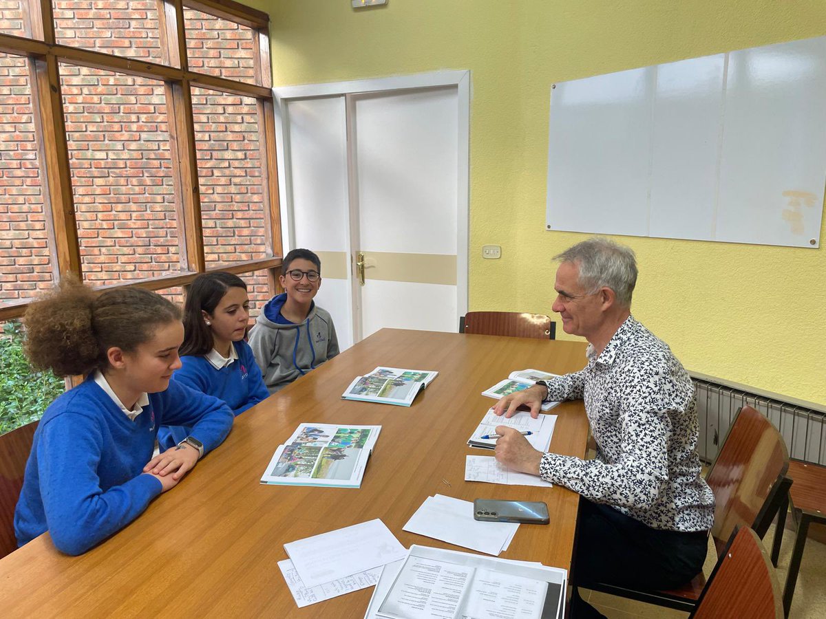 MaristasInmaculadaVa tweet media