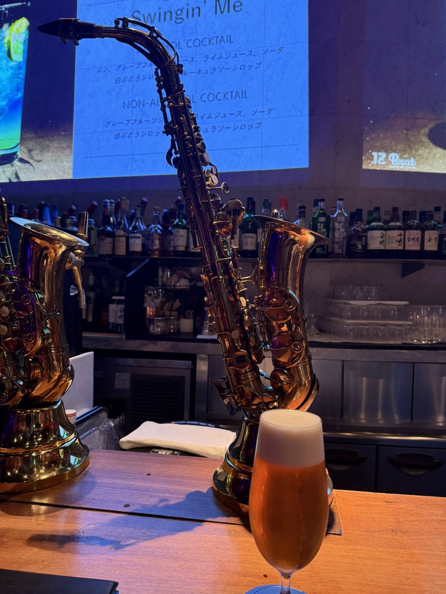 メケメケ tweet media