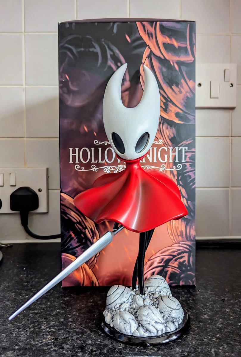 Omg, look what just arrived!!

Slowly working my way through all the Hollow Knight merch I can get when it's in stock at Fangamer - I have an obsession! 😅