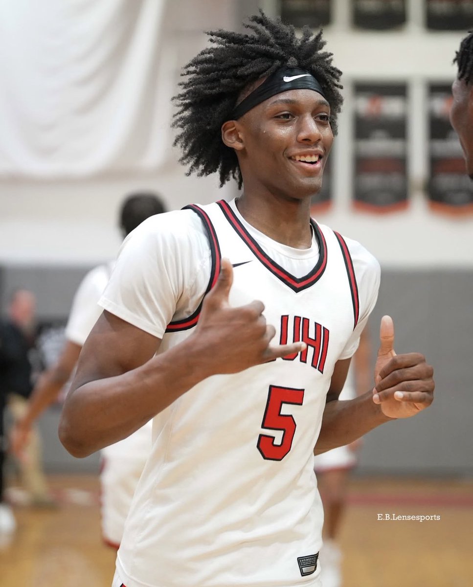 Jamie Shaw (@jamieshaw5) on Twitter photo 6-5 PG Dylan Mingo has now been offered by #Louisville, source tells <a href="/On3Recruits/">On3 Recruits</a>
Mingo is currently ranked No. 8 overall in 2026. He is averaging 18.6 points, 7.5 rebounds, 2.4 assists, and 2.5 steals on <a href="/NikeEYB/">EliteYouthBasketball</a> this summer. 6-5 PG Dylan Mingo has now been offered by #Louisville, source tells <a href="/On3Recruits/">On3 Recruits</a>
Mingo is currently ranked No. 8 overall in 2026. He is averaging 18.6 points, 7.5 rebounds, 2.4 assists, and 2.5 steals on <a href="/NikeEYB/">EliteYouthBasketball</a> this summer.