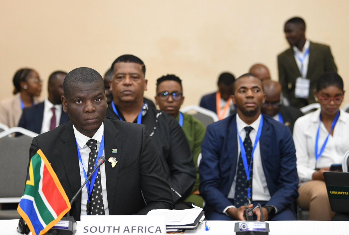 Minister: International Relations and Cooperation (@ronaldlamola) on Twitter photo #AfricaMonth We continue to pursue the implementation of the aspirations of our <a href="/_AfricanUnion/">African Union</a>: a peaceful and secure Africa, guided by the spirit of Ubuntu unity and shared humanity.
Gathered in Kampala for the 12th High-Level Meeting of the Regional Oversight Mechanism of #AfricaMonth We continue to pursue the implementation of the aspirations of our <a href="/_AfricanUnion/">African Union</a>: a peaceful and secure Africa, guided by the spirit of Ubuntu unity and shared humanity.
Gathered in Kampala for the 12th High-Level Meeting of the Regional Oversight Mechanism of