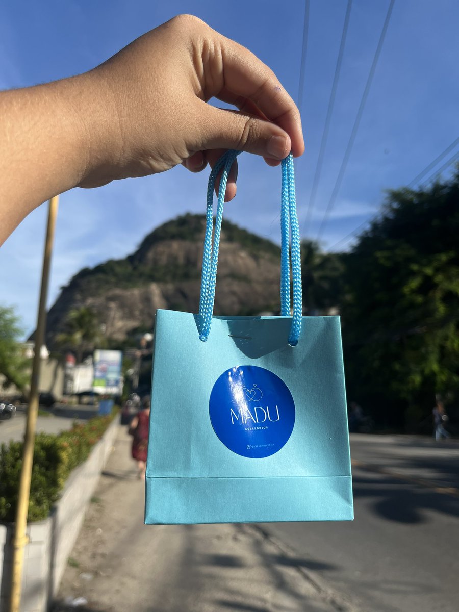 httpfernandess's tweet image. Conheçam a Madu Acessórios 💙
Madu é uma loja online que trabalha para trazer Pratas lindas e de qualidade para aumentar a sua autoestima. 
Sigam as redes e ajudem a amiga de vocês 💙
Insta: instagram.com/madu_acessorio…
