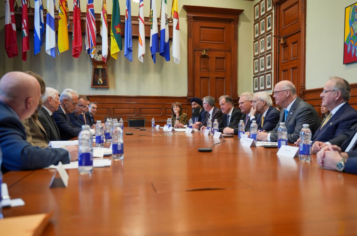 It was a pleasure meeting with Premier <a href="/fordnation/">Doug Ford</a>, my caucus colleagues, and members of the Ontario Large Urban Mayors to discuss key priorities for our growing communities in the north. 

From public safety to investing in infrastructure, we’re working together to protect