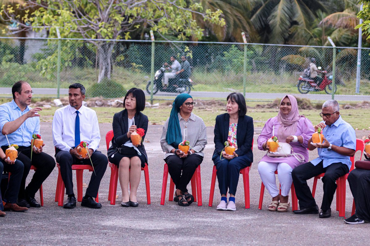 Fuvahmulah City Council (@fvmcouncil) on Twitter photo We are honored to receive Japan’s Ambassador <a href="/JapanAmbMV/">ISHIGAMI Rumiko, Ambassador of Japan</a> and Minister of Agriculture & Animal Welfare <a href="/mmaryambu/">Maryam Mariya</a>. They were welcomed at the airport by Mayor <a href="/ismailrafeeq/">Ismail Rafeeq</a>, Deputy Mayor Mohamed Fikree, and Council members.
#Fuvahmulah #JapanMaldives We are honored to receive Japan’s Ambassador <a href="/JapanAmbMV/">ISHIGAMI Rumiko, Ambassador of Japan</a> and Minister of Agriculture & Animal Welfare <a href="/mmaryambu/">Maryam Mariya</a>. They were welcomed at the airport by Mayor <a href="/ismailrafeeq/">Ismail Rafeeq</a>, Deputy Mayor Mohamed Fikree, and Council members.
#Fuvahmulah #JapanMaldives