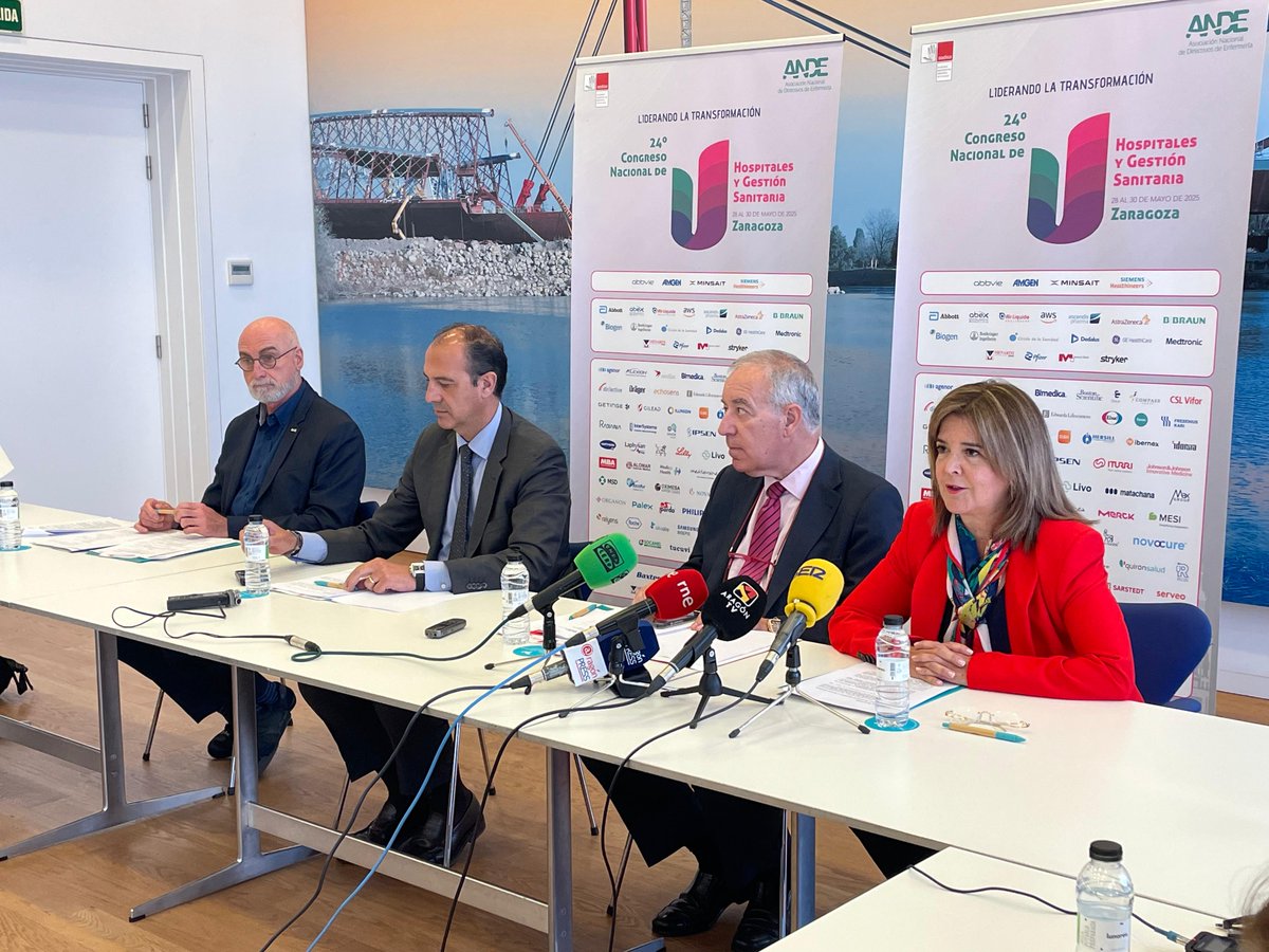 🗣️ Bancalero: “Hemos comenzado el camino hacia la digitalización del sistema público de salud”.

➡️ El consejero de Sanidad ha asistido a la presentación del 24º Congreso Nacional de Hospitales y Gestión Sanitaria.

f.mtr.cool/yohzdusjel