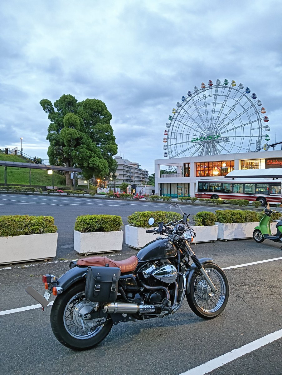 tadank's tweet photo. スクリーンの取付けチェックで近場を走ってみたけど問題なさそう
高速走行ではどうなのかなー
#VT750S https://t.co/qCaIwHi9O6