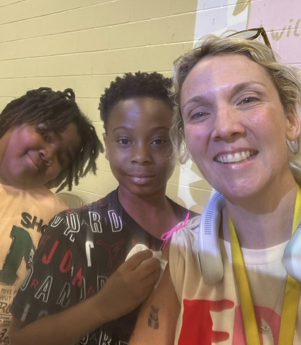 MobilePublicSch's tweet image. Students at George Hall Elementary made their mark on Principal Dr. Tiffany Friday on the last day of school last week, covering her with temporary tattoos. It was a fun way to wrap up the school year! #LearningLeading