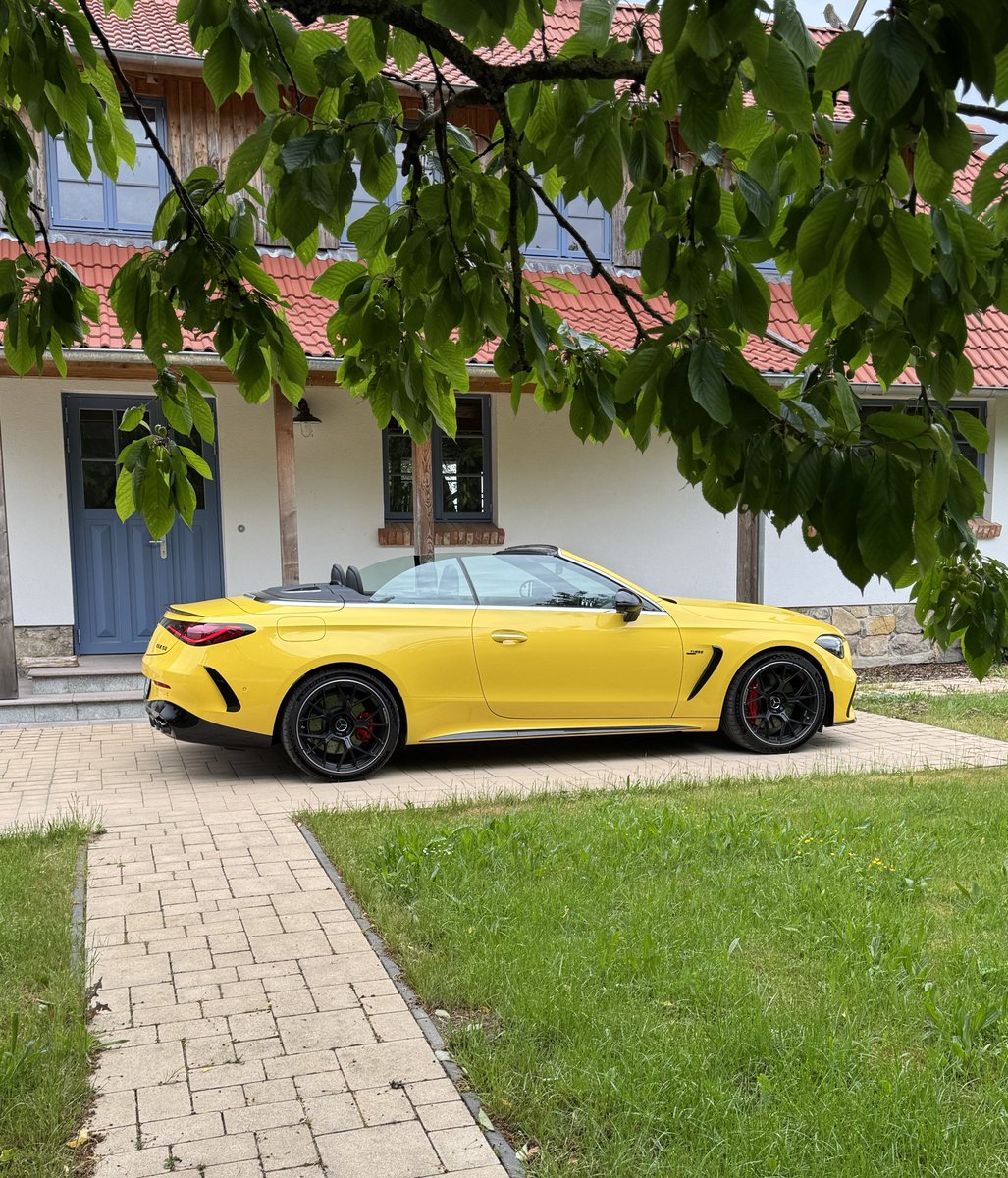 AMGFamily63's tweet photo. Summer Time ππ @MercedesAMG #AMG
#AMGFamily #AMGFamily63 #Worldsfastestfamily #WelivePerformance https://t.co/5JsSjp6cyN