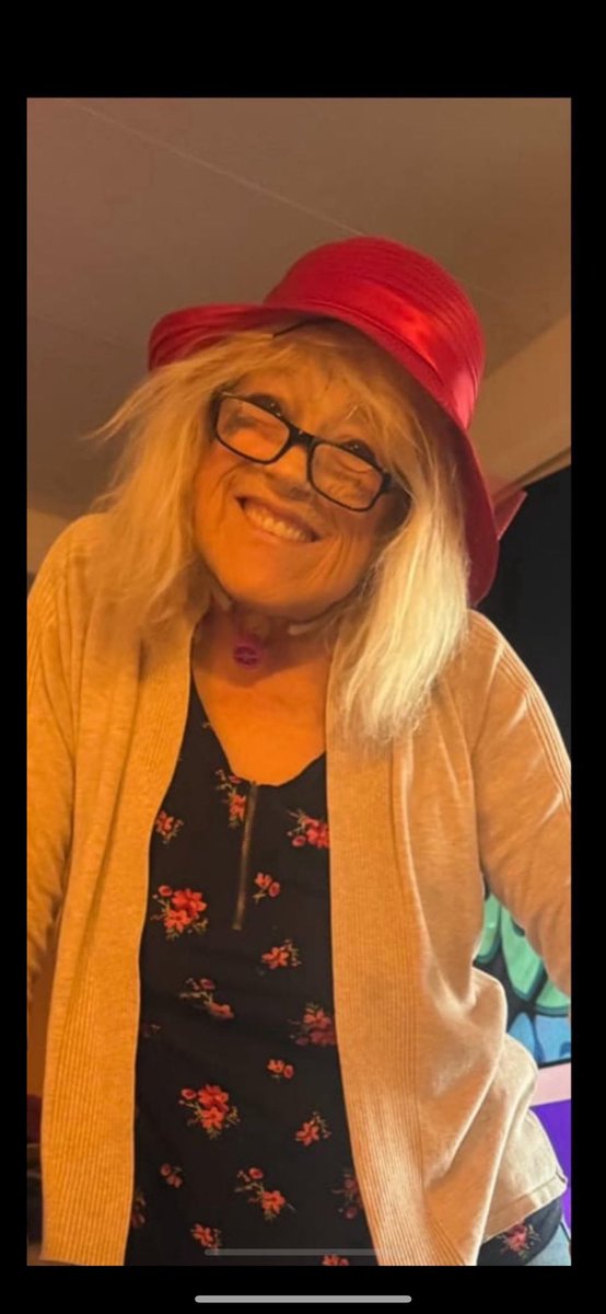 ForgettableBeth's tweet image. My mom will die without help please help keep my only parent I have left alive.
My mom is fighting stage 4 cancer.
ko-fi.com/daisyandravena…