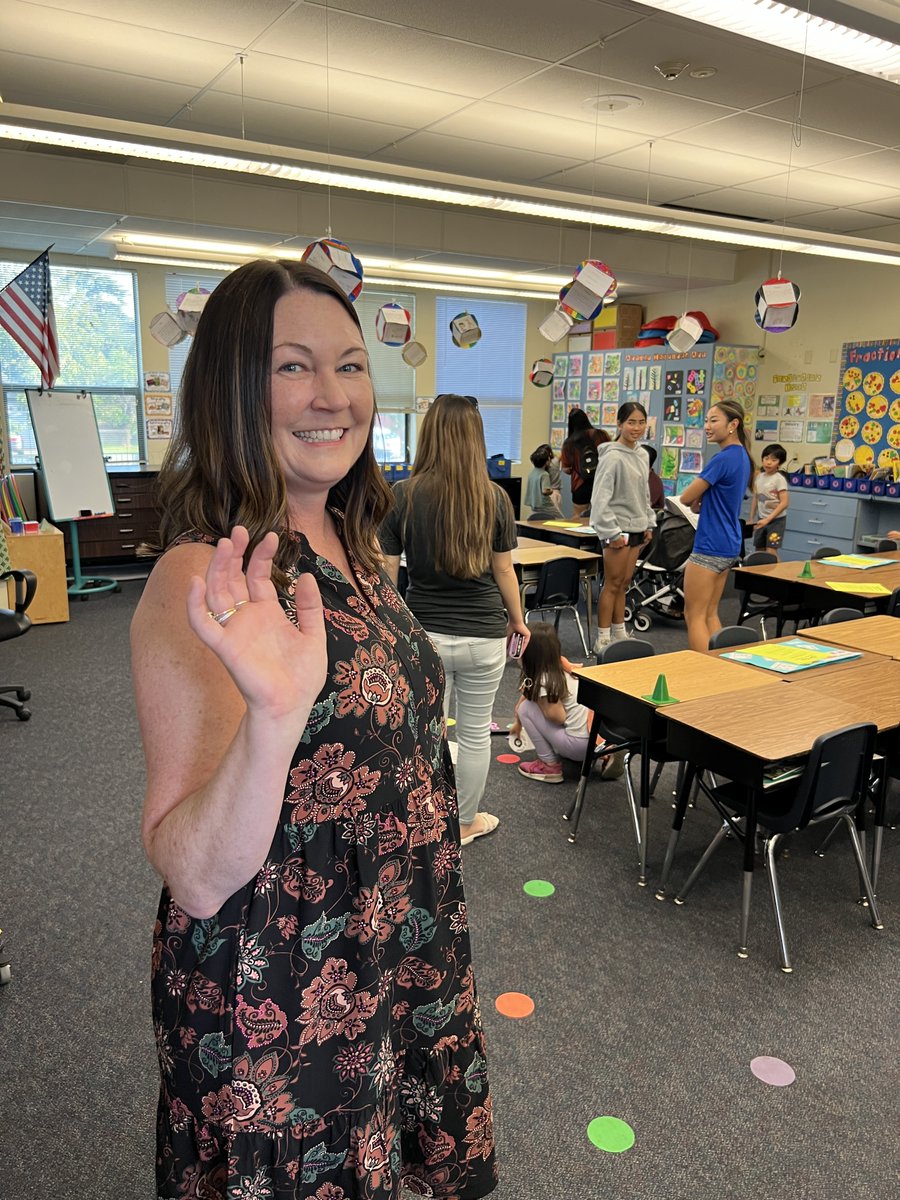 Last week, all five SGUSD elementary schools—Coolidge, McKinley, Roosevelt, Washington, and Wilson—hosted their Open Houses on the same evening. Families enjoyed food, performances, and classroom visits, creating a celebration of learning and community across the district,