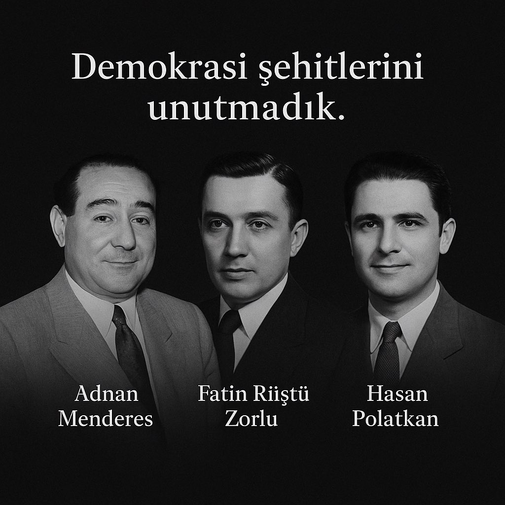 UNUTMA!!!
İslam düşmanı bu kirli ve çukur zihniyet halen içimizde diri olup devletin üstüne çöküp millete k@n kusturarak sefa ve saltanat sürmek için her fırsatı değerlendirmekten geri durmayacaktır.!
Şehitlerimize rahmet olsun. 
#27mayıs
#AdnanMenderes