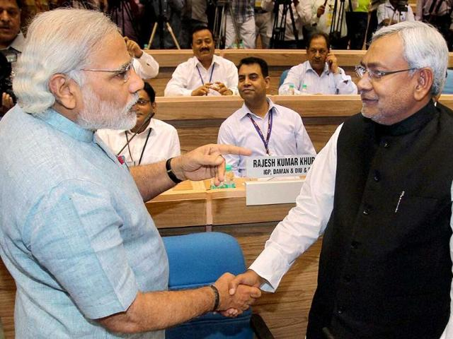BiharInfra's tweet photo. 🧵 Thread: Single Dahod Locomotive Factory Investment > Entire Bihar State Visit Fund

1/ On May 26, 2025, PM Modi unveiled projects worth over ₹77,000 crore in Gujarat. These include major investments in railways, ports, power plants, and urban infrastructure. #BiharInfra https://t.co/asifZXk5OB