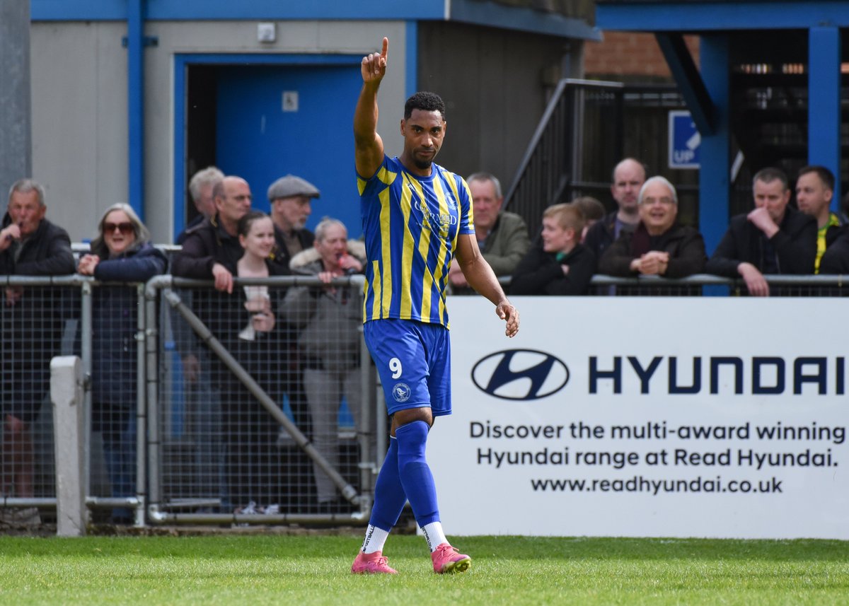 King's Lynn Town FC tweet media