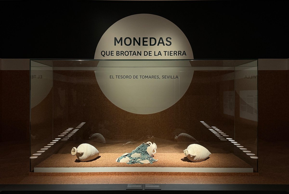 Redeia (@redeiacorp) on Twitter photo Colaboramos con el <a href="/MANArqueologico/">Museo Arqueológico Nacional</a> con la exposición 'Monedas que brotan de la tierra. El tesoro de Tomares de Sevilla', el mayor conjunto de 🪙de época romana en España.
📢Hasta el 28 de septiembre en la Sala de Novedades Arqueológicas.
➡️Aquí tienes un adelanto de la Colaboramos con el <a href="/MANArqueologico/">Museo Arqueológico Nacional</a> con la exposición 'Monedas que brotan de la tierra. El tesoro de Tomares de Sevilla', el mayor conjunto de 🪙de época romana en España.
📢Hasta el 28 de septiembre en la Sala de Novedades Arqueológicas.
➡️Aquí tienes un adelanto de la