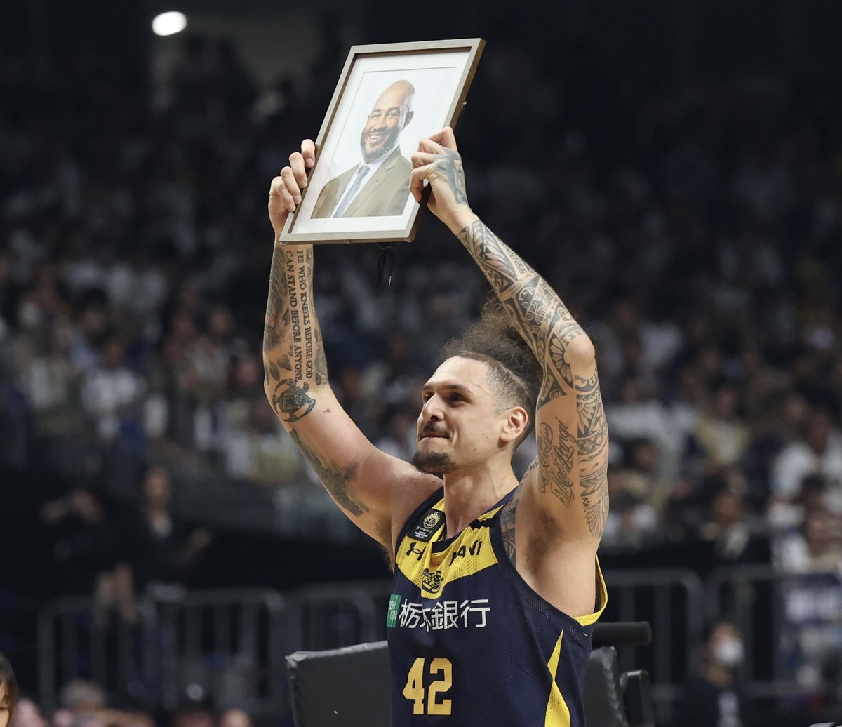 basket_count's tweet image. 宇都宮が琉球との歴史に残るゲーム3の激闘を制し、リーグ最多3度目の優勝を達成しました。おめでとうございます！！！
#Bリーグ #りそなグループ
#Bリーグファイナル