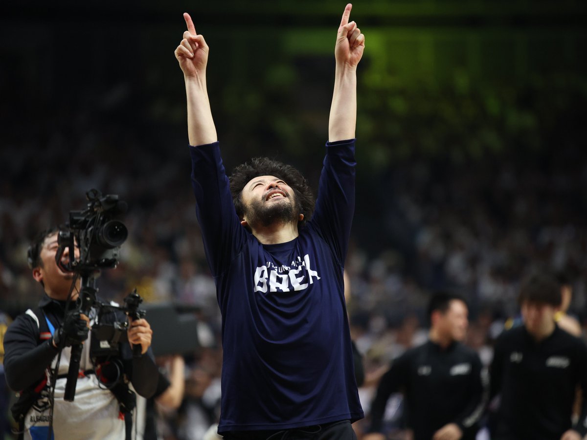 basket_count's tweet image. 宇都宮が琉球との歴史に残るゲーム3の激闘を制し、リーグ最多3度目の優勝を達成しました。おめでとうございます！！！
#Bリーグ #りそなグループ
#Bリーグファイナル