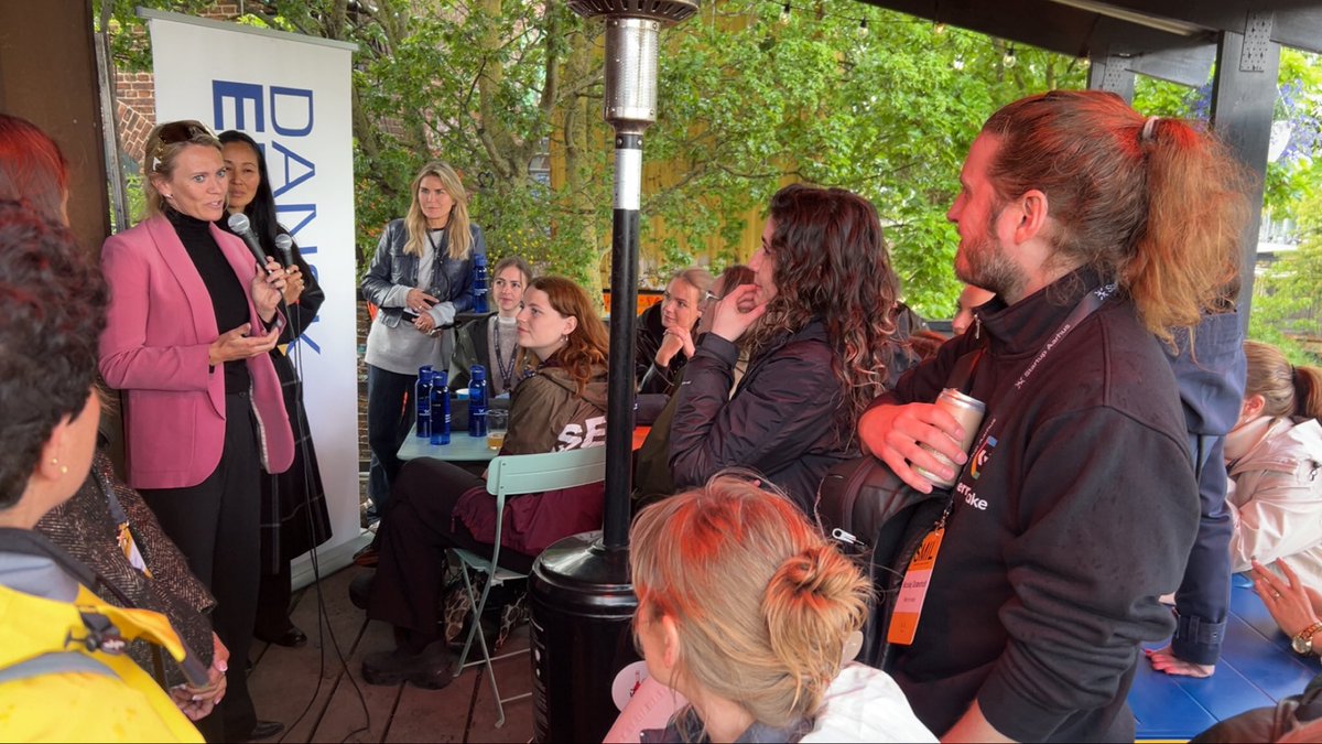FrejaBrandhoej's tweet photo. Sidste uge på SMIL om cybersecurity, AI og diversitet i iværksætteri❤️ Vi lancerer snart et netværk i samarbejde med Århus kommune - det bliver konge! 👑 #dkpol #fesitval #iværksætteri #scaleup #women #diversity #cybersecurity #AI https://t.co/IrbNM16jcs