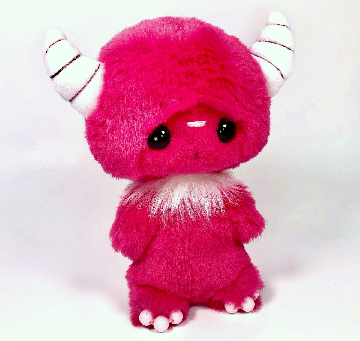 ※送料無料※かわいいモンスターちゃん(Pink)
minne.com/items/43105957

ライトピンクの足の爪がかわいいポイントです♡