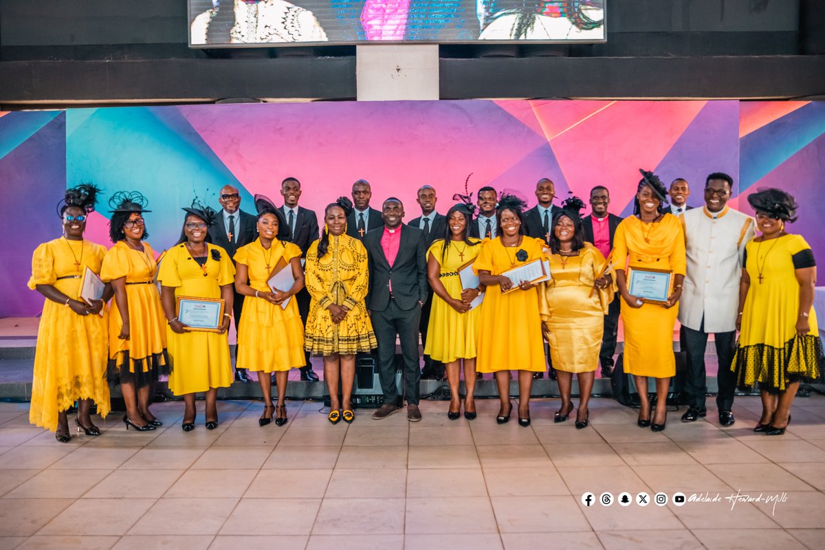 AdelHewardMills's tweet photo. 🔥 Encounter Service | May 25, 2025 🔥
What a moment in Church!
We celebrated our grads 🎓 &amp; appointed fresh pastors 🙌

#EncounterService #YChurchGrads #NextGenLeaders #AnointedAndAppointed https://t.co/KiWLYgZ2IE