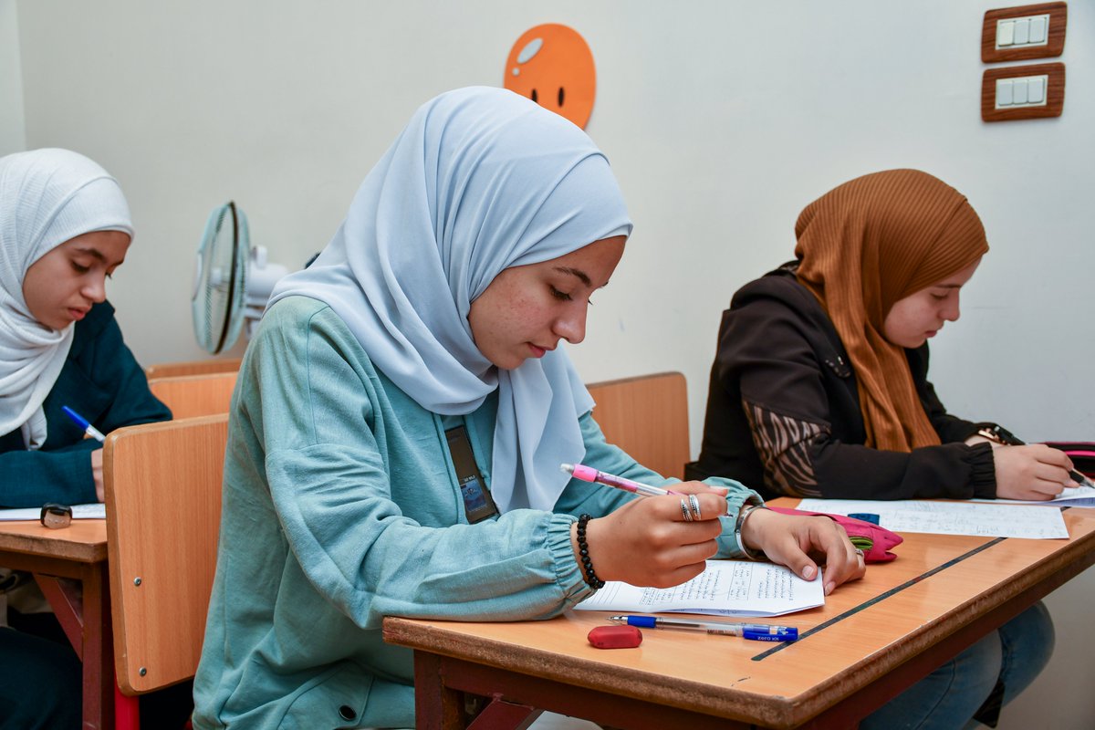 “When my childhood home was destroyed, I decided to become an architect—to help rebuild lives,” says Marah, 18.
With support from <a href="/UNICEF/">UNICEF</a>, she’s preparing for #Syria’s national exams at a self-learning centre—a second chance to build her future. #ForEveryChild, #education