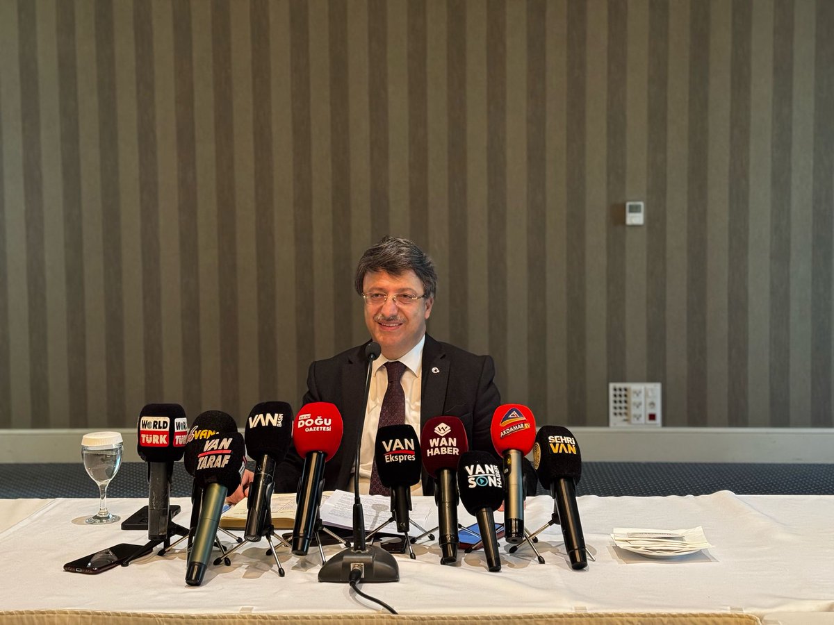 sondakikavanhaber.com/ak-parti-van-m…
AK Parti Van Milletvekili Kayhan  Türkmenoğlu:  Tüketen değil, üreten bir toplum filizleniyor
<a href="/K_Turkmenoglu_V/">KAYHAN TÜRKMENOĞLU</a>