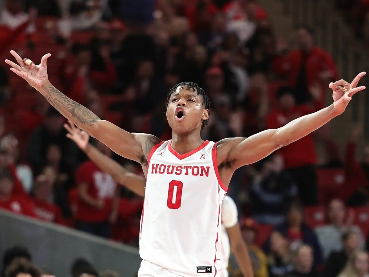 ChancellorTV's tweet photo. 2022: Marcus Sasser tested the NBA draft, came back &amp; finished as a First Team All-American.

2023: Jamal Shead tested the NBA draft, came back &amp; finished as an unanimous First Team All-American and Big 12 Player of the Year. 

2025: Milos Uzan tested the NBA draft, came back &amp;.. https://t.co/t2nLtufjKO