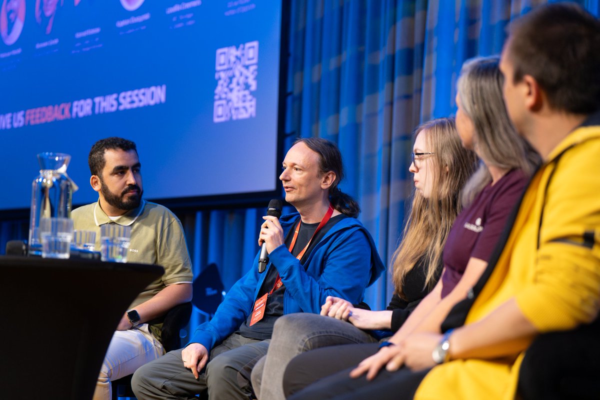 Update Conference (@update_conf) on Twitter photo 😍 We love to share dev's knowledge as speakers: Mabrouk Mahdhi, <a href="/BronwenZ/">Bronwen Zande</a> , <a href="/konradkokosa/">Konrad Kokosa</a>, <a href="/kajdusz/">Kajetan Duszyński</a>, <a href="/lovelacecoding/">Lou Creemers</a>, <a href="/tomasherceg/">Tomáš Herceg</a> with the community.
#QandA #UCK25 #UpdateConference #discussion #networking 😍 We love to share dev's knowledge as speakers: Mabrouk Mahdhi, <a href="/BronwenZ/">Bronwen Zande</a> , <a href="/konradkokosa/">Konrad Kokosa</a>, <a href="/kajdusz/">Kajetan Duszyński</a>, <a href="/lovelacecoding/">Lou Creemers</a>, <a href="/tomasherceg/">Tomáš Herceg</a> with the community.
#QandA #UCK25 #UpdateConference #discussion #networking