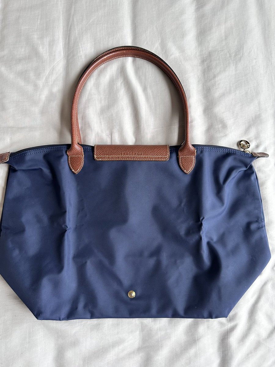 nniceeeee's tweet photo. 🧸longchamp สี navy
ผ้าไม่มีพอง แต่มีตน.ตรงสาย แต่โดยรวมดีใช้งานได้ยาวๆ

ขนาด : m long
ราคา : 1390฿

ค่าส่งเหมา 29฿
สนใจแคปภาพทัก dm 

#พร้อมส่ง #ส่งต่อ #ส่งต่อเสื้อผ้ามือสอง #ส่งต่อเสื้อผ้ามือ2 #ส่งต่อกระเป๋ามือสอง #ส่งต่อกระเป๋ามือ2 #longchampส่งต่อ https://t.co/tFKCtEJwHd