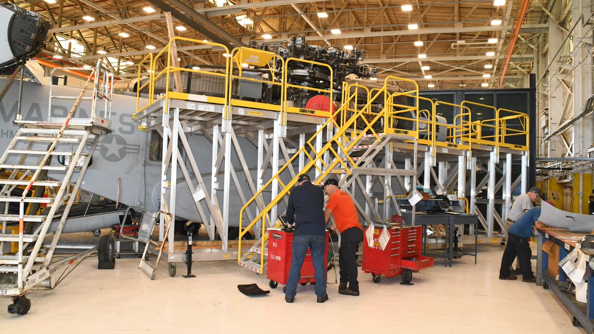 NAVAIRNews's tweet photo. Heavy-Lift Future is Here! #FRCE just inducted the first #CH53K King Stallion for depot maintenance. This vital step ensures the DoD's most powerful helicopter stays mission-ready & expands #Warfighting capabilities. #Readiness
📰: https://t.co/8NPDAKXdNl https://t.co/OLTEN9eruY