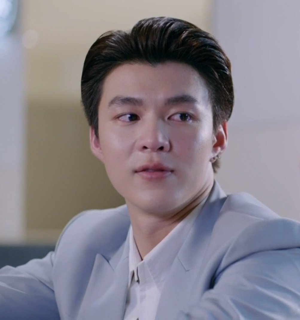 ไม่ร้องนะคะคุณวี🥹

#เมื่อตะวันลับฟ้าตอนจบ