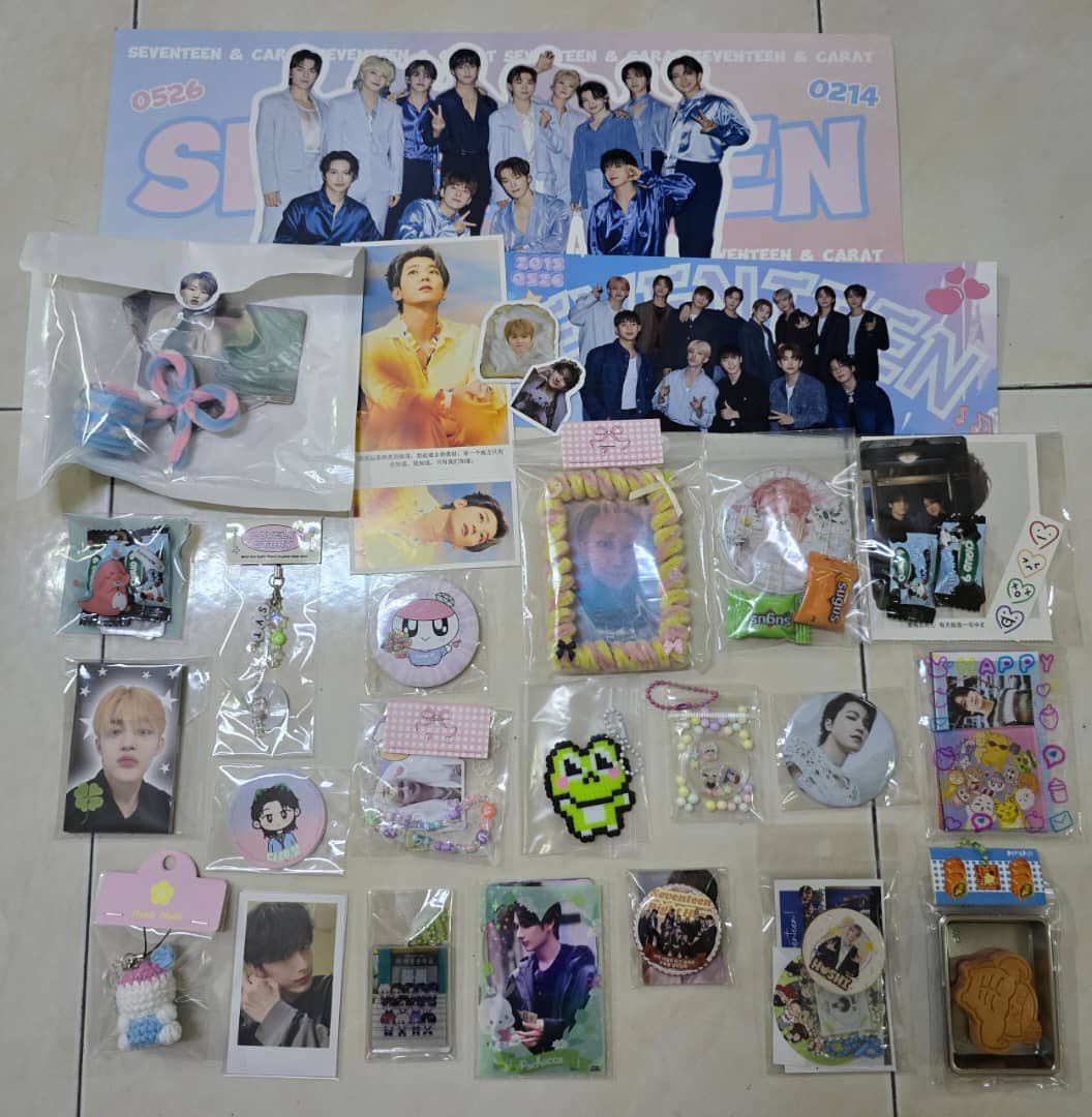 Hi Carats 🩷🩵
We, organizers just managed to go through all the freebies that we received during the event yesterday. We really appreciate &amp; happy to receive all that freebies 💓 Thanks to each of you guys who gave us these cute &amp; pretty freebies ✨ 

#SaluteToADiamondDecade