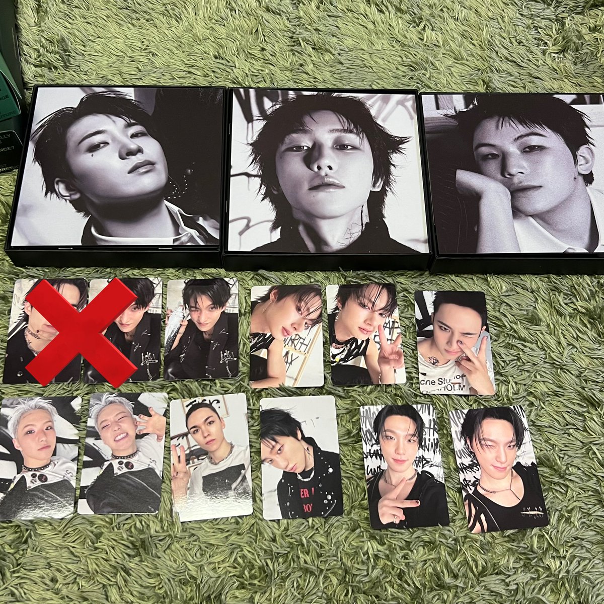 xxxxm_88's tweet photo. SEVENTEEN セブチ HAPPY BURSTDAY トレカ 交換

DAREDAVILE ver

譲：画像1枚目
求：エスクプス(👑) ＞ ジョシュア ドギョム(💖)

基本郵送ですが都内手渡しも可能です📮
まとめての方大歓迎です⋆꙳✮

条件合う方お気軽にリプお待ちしております🎵 https://t.co/hI3oQuXalc