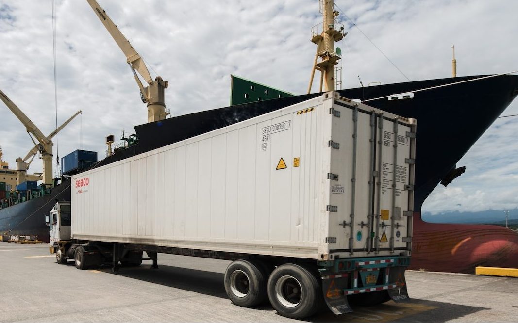 WorldCargoNews's tweet image. 🔻 🔻 🔻 Textainer takes Seaco: tinyurl.com/3pfrn7st 
#Logistics #ContainerIndustry #ContainerLeasing #WorldCargoNews