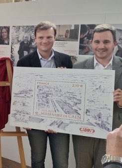 Bail Romain (@bailromain) on Twitter photo Dévoilement du timbre <a href="/LaPosteBusiness/">LaPosteSoluBusiness</a> de <a href="/CaenOfficiel/">Ville de Caen</a> pour le #Millenaire avec <a href="/AristideOlivier/">Aristide Olivier</a> … un objet symbolique et à l’allure moderne ! Dévoilement du timbre <a href="/LaPosteBusiness/">LaPosteSoluBusiness</a> de <a href="/CaenOfficiel/">Ville de Caen</a> pour le #Millenaire avec <a href="/AristideOlivier/">Aristide Olivier</a> … un objet symbolique et à l’allure moderne !