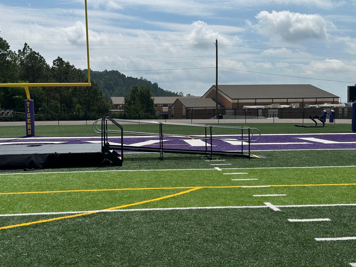 Amramp's tweet photo. We're proud to partner with high schools, colleges, and universities across the U.S. and Canada to help ensure every student can cross the stage on graduation day.

Celebrate without barriers at https://t.co/lOsQFyRYEU

#Accessibility #EventManager #PwD #Graduation #Grad https://t.co/fBipR4Lq7j