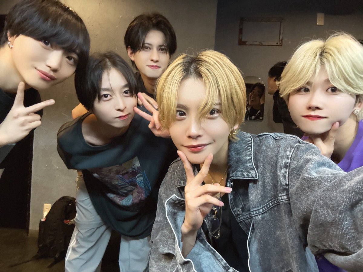 A_C_E_squad's tweet photo. 【単独LIVE vo.8】
本日もご来場いただきありがとうございました🙌

次回はイチオシイベント🔥
《えーすくとあそぼ vo.2》
5/30 阿佐ヶ谷LOFT Aです！
ご来場お待ちしております🙌

#えーすく
#ACESQUAD
 #えーすくとあそぼ https://t.co/2ZrNt0eoKM
