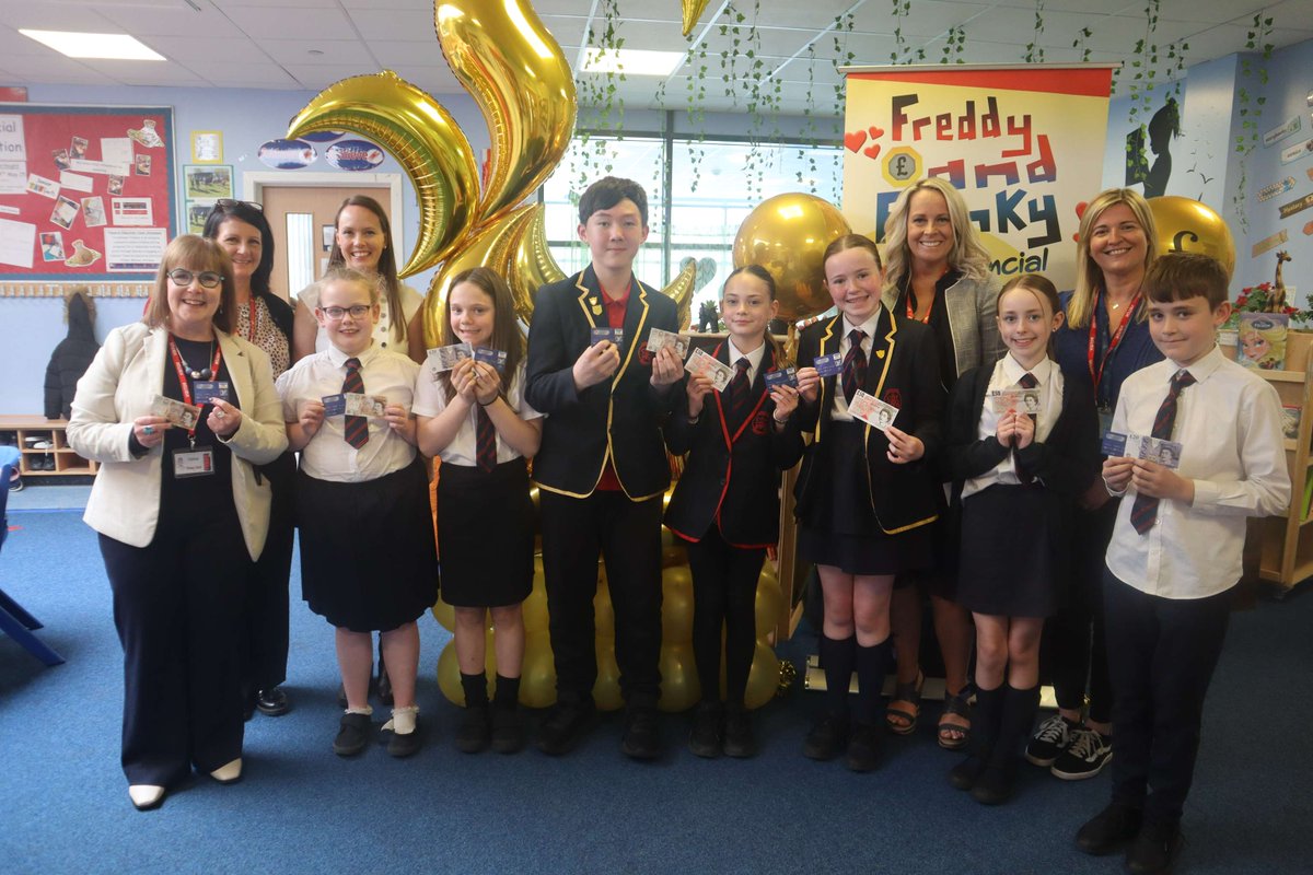 Education Scotland (@educationscot) on Twitter photo Earlier this month <a href="/GGillHHam1/">Gillian Hamilton</a> was delighted to visit Crosshouse Primary, Scotland’s first Centre of Excellence in financial education 💷
Praising the work, she said access to financial education provides "opportunities for children & young people to develop vital life skills" Earlier this month <a href="/GGillHHam1/">Gillian Hamilton</a> was delighted to visit Crosshouse Primary, Scotland’s first Centre of Excellence in financial education 💷
Praising the work, she said access to financial education provides "opportunities for children & young people to develop vital life skills"