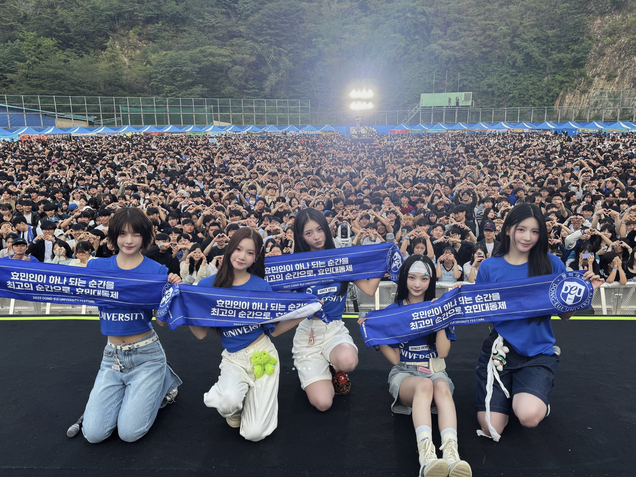 Gr9jB7QWMAAE-7F?format=jpg&name=large