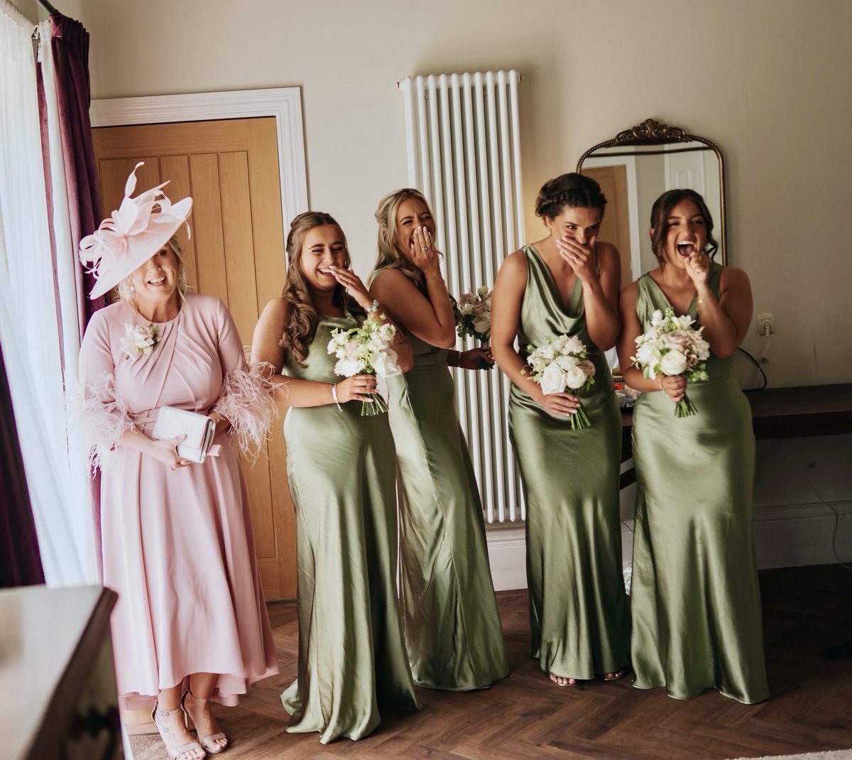 An absolute stunning start to half term watching my childhood best friend tie the knot. 🥹👰🏼‍♀️💍🥂✨