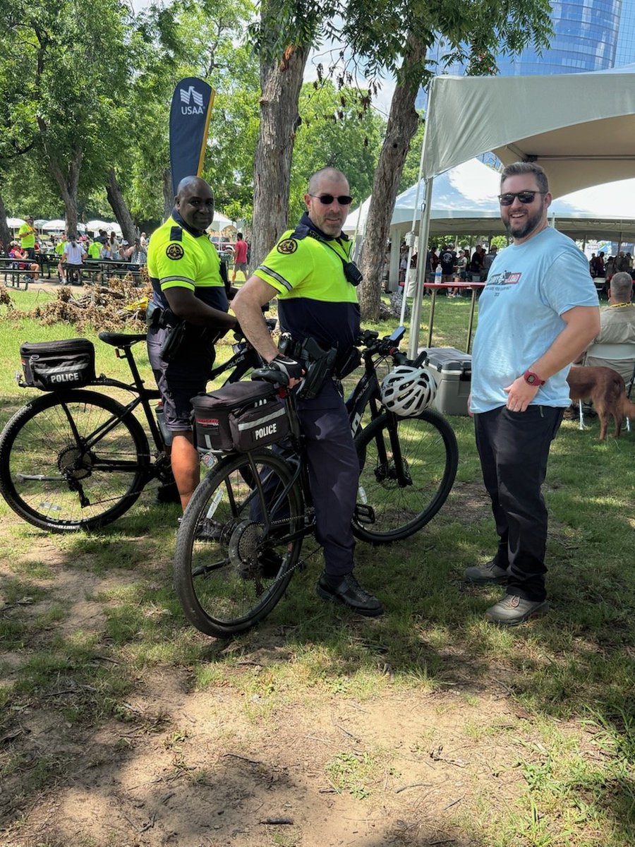 DPDReserves's tweet image. Thank you to our Reserve Officers working Carry The Load!
@ChiefComeauxDPD @DallasPD @CarryTheLoad