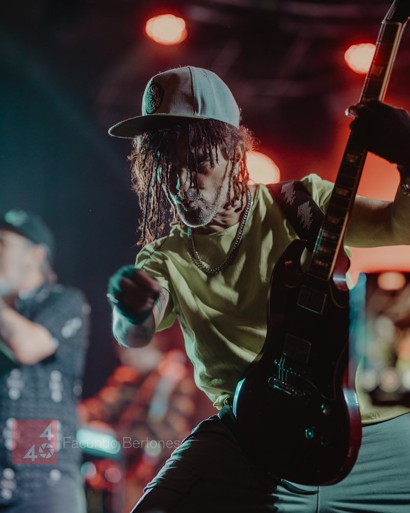 Festejaron su 29 aniversario en <a href="/saladelmuseo/">Sala del Museo del Carnaval</a> !!!
<a href="/KAPANGASOK/">KAPANGA</a> pasó por Montevideo!!
Fotos en la web por Facundo Berrones!
👇👇👇👇👇
cuatrocuarenta.net/kapanga-y-7mag…