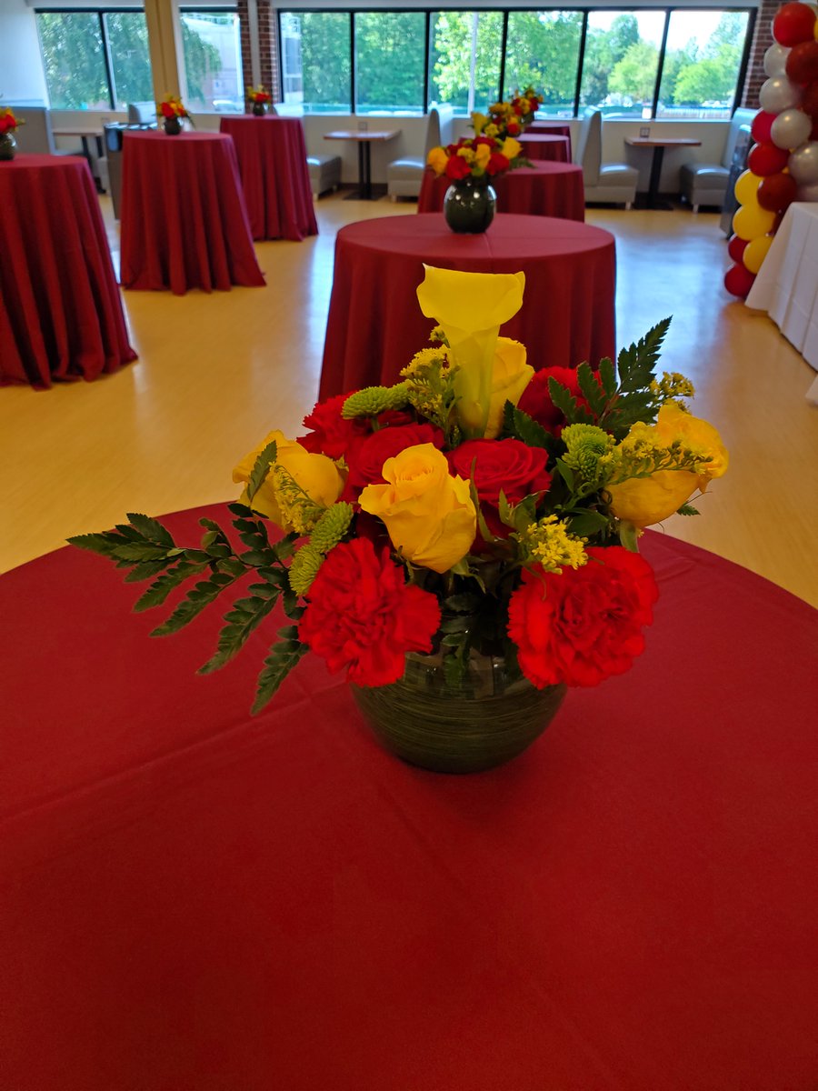 GSBMS Awards Ceremony
Tuesday, May 27, 2025
1:00 PM
Cooke Auditorium, Basic Sciences Building
Reception to follow at Doc’s Café, Basic Sciences Building