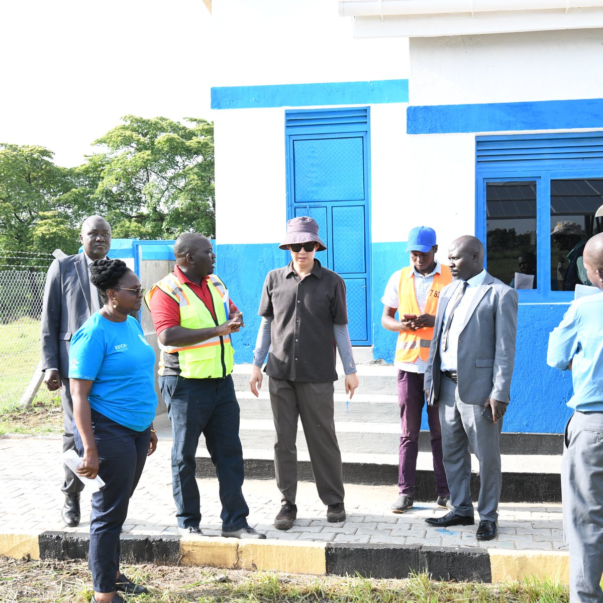 UNDP Uganda (@undpuganda) on Twitter photo Lookorok Water System 💧
Today <a href="/UNDP/">UN Development</a>, <a href="/KoicaUganda/">KOICA Uganda Office</a> and #PartnersAtCore from #Korea 🇰🇷 tour the Lookorok water system, constructed under a joint project building resilience in conflict-affected communities.
The system serves a community of 15,000 through enhanced water access. Lookorok Water System 💧
Today <a href="/UNDP/">UN Development</a>, <a href="/KoicaUganda/">KOICA Uganda Office</a> and #PartnersAtCore from #Korea 🇰🇷 tour the Lookorok water system, constructed under a joint project building resilience in conflict-affected communities.
The system serves a community of 15,000 through enhanced water access.