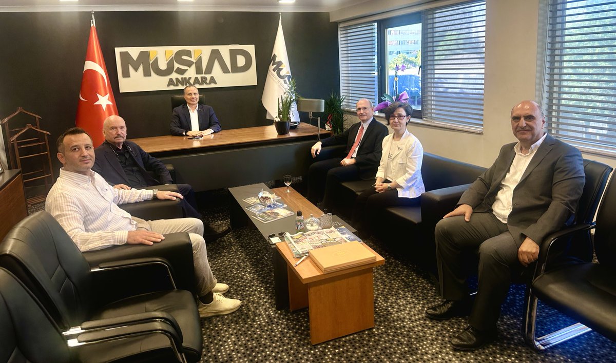 Türkiye Kalite Derneği (KalDer) Ankara Başkanı Sayın Tayfun Terzioğlu ve beraberindeki heyet MÜSİAD Ankara şubemize nezaket ziyaretinde bulunarak faaliyetleri hususunda bilgilendirmelerde bulundular.