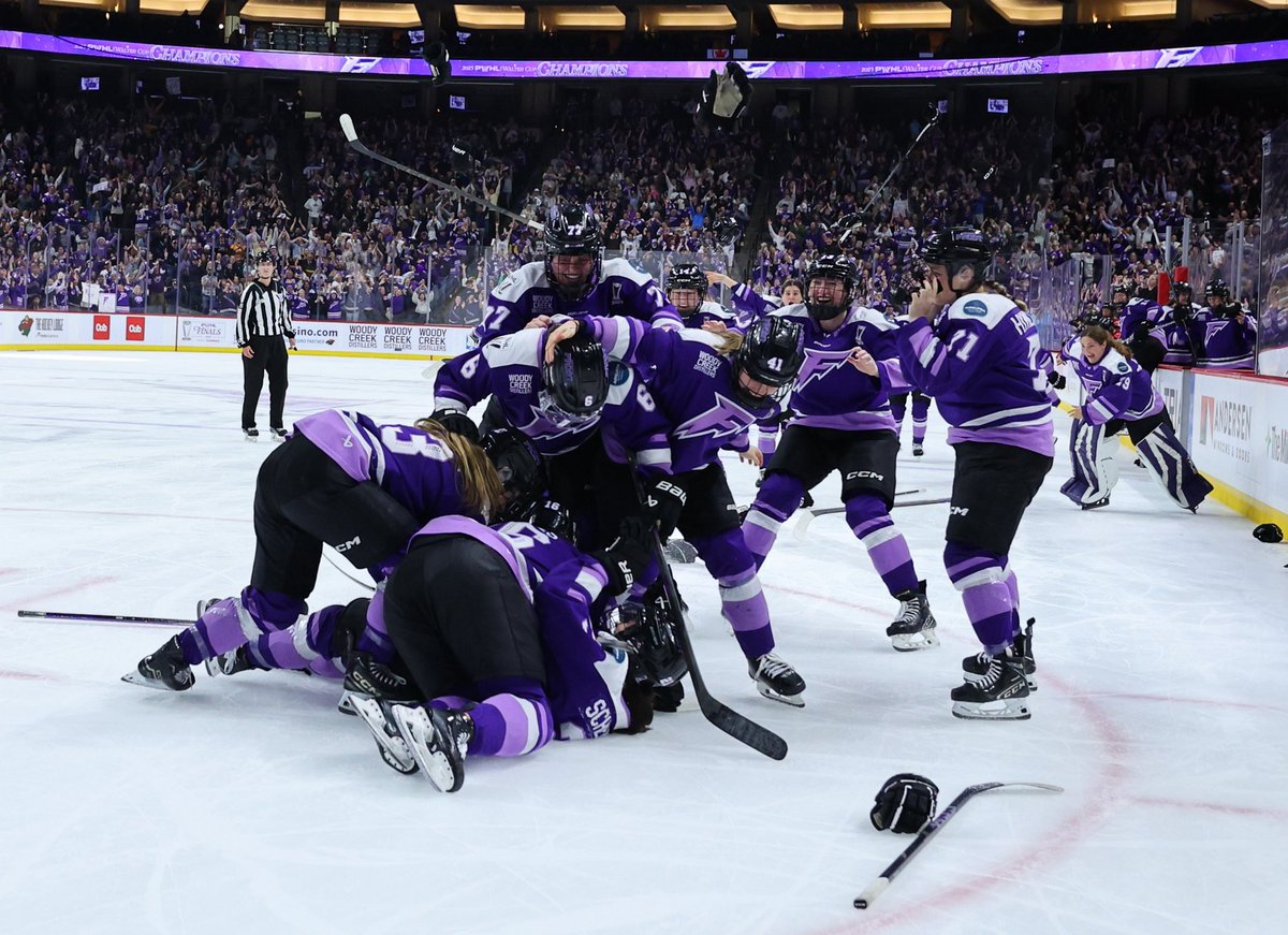 NHLPA (@nhlpa) on Twitter photo Going back-to-back 🏆
Congrats to <a href="/PWHL_Minnesota/">x - Minnesota Frost</a> on hoisting the Walter Cup fora second straight year! Going back-to-back 🏆
Congrats to <a href="/PWHL_Minnesota/">x - Minnesota Frost</a> on hoisting the Walter Cup fora second straight year!