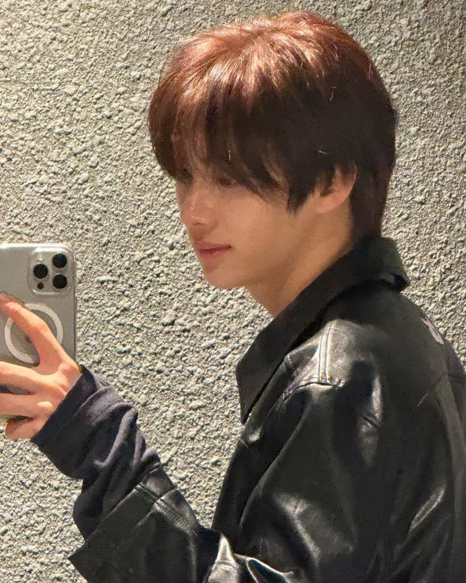 99yum___a's tweet photo. @einations Wish me luck >_<
Youngjae yaaa cakep banget gini oyyy
4 hari menjelang birthday ini boss senggol dong slebew hihihi 😆😆😆
#youngjae #tws #twous https://t.co/skVQELx50k