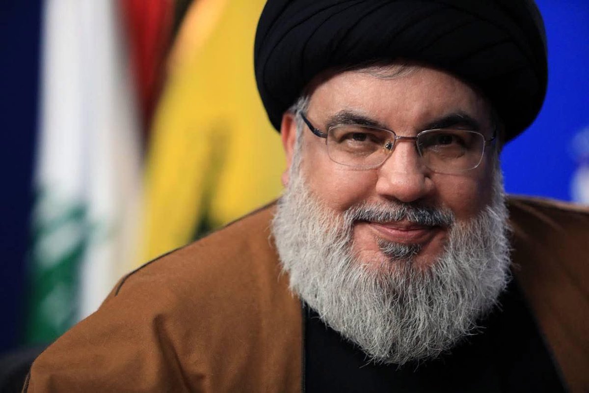 AmalYasin22's tweet photo. سمعت اليوم إنّه صرلك
٨ أشهر فالل يا سيّد
سامحني ما عم عدّ
السّاعة وقفت ع ٢:٣٠
والتّاريخ ما عم يتغيّر
شكله وقف الزّمن ب ٢٨ أيلول
وما بدّو يكفّي بلاك
قالوا إنّه الدّمع بأكّد على صدق الحب
ايه ونحنا منحبّك كتير يا سيّد .💔 https://t.co/u30PdbcaSP