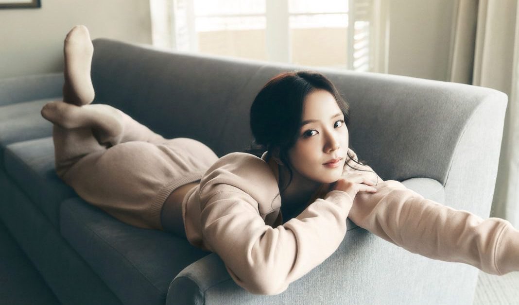 i can’t stop looking at it…. wow