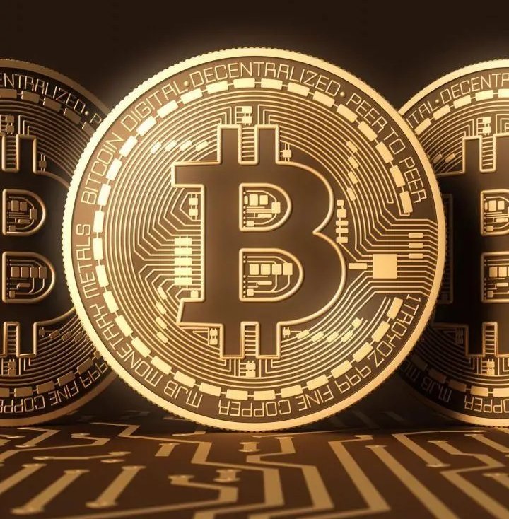 Big moves in crypto this week:

Trump eyes $3B crypto fund

BTC hits $110K again

Swiss crypto mogul in NY torture case

AI meets crypto payments

#CryptoNews #Bitcoin #Web3