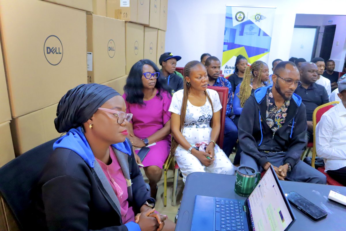 Back to Base. 🛬

Just returned from Rwanda and dove straight into a brainstorming meeting with my team. There's massive work underway, and I energized the team for the exciting weeks ahead. 

If you thought Anambra State ICT Agency was impressive, buckle up for what's coming!